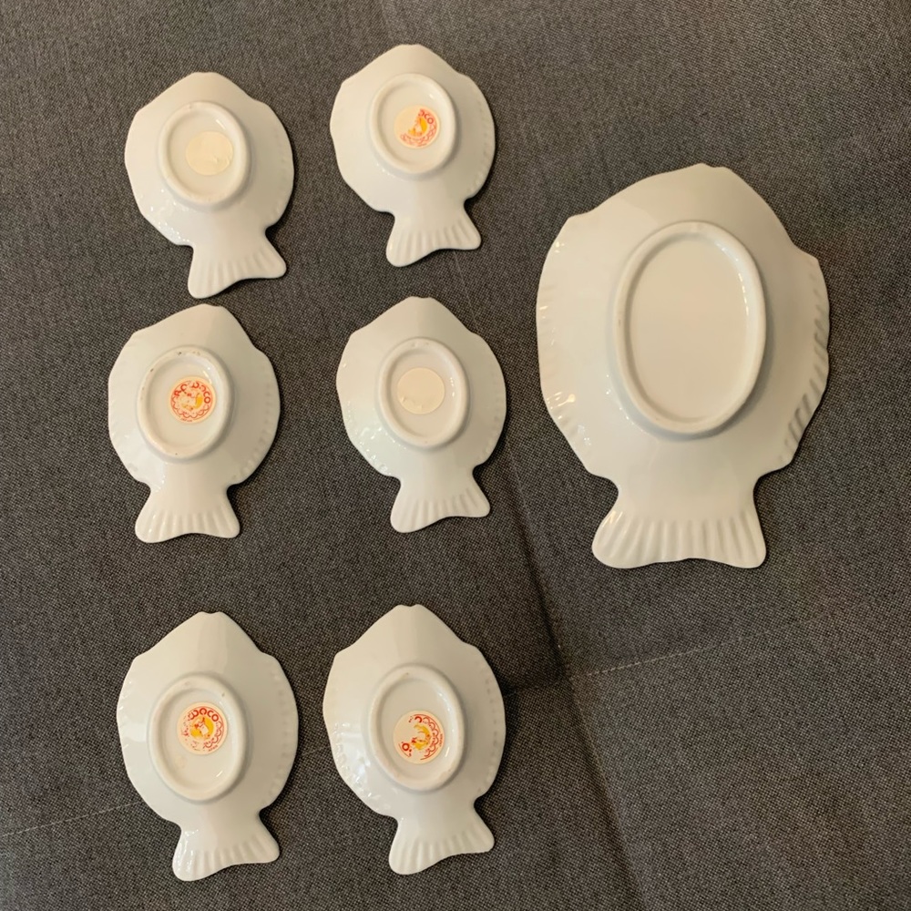 ๐ 7 Piece White Porcelain Fish Plate Set - Picture 9 of 14